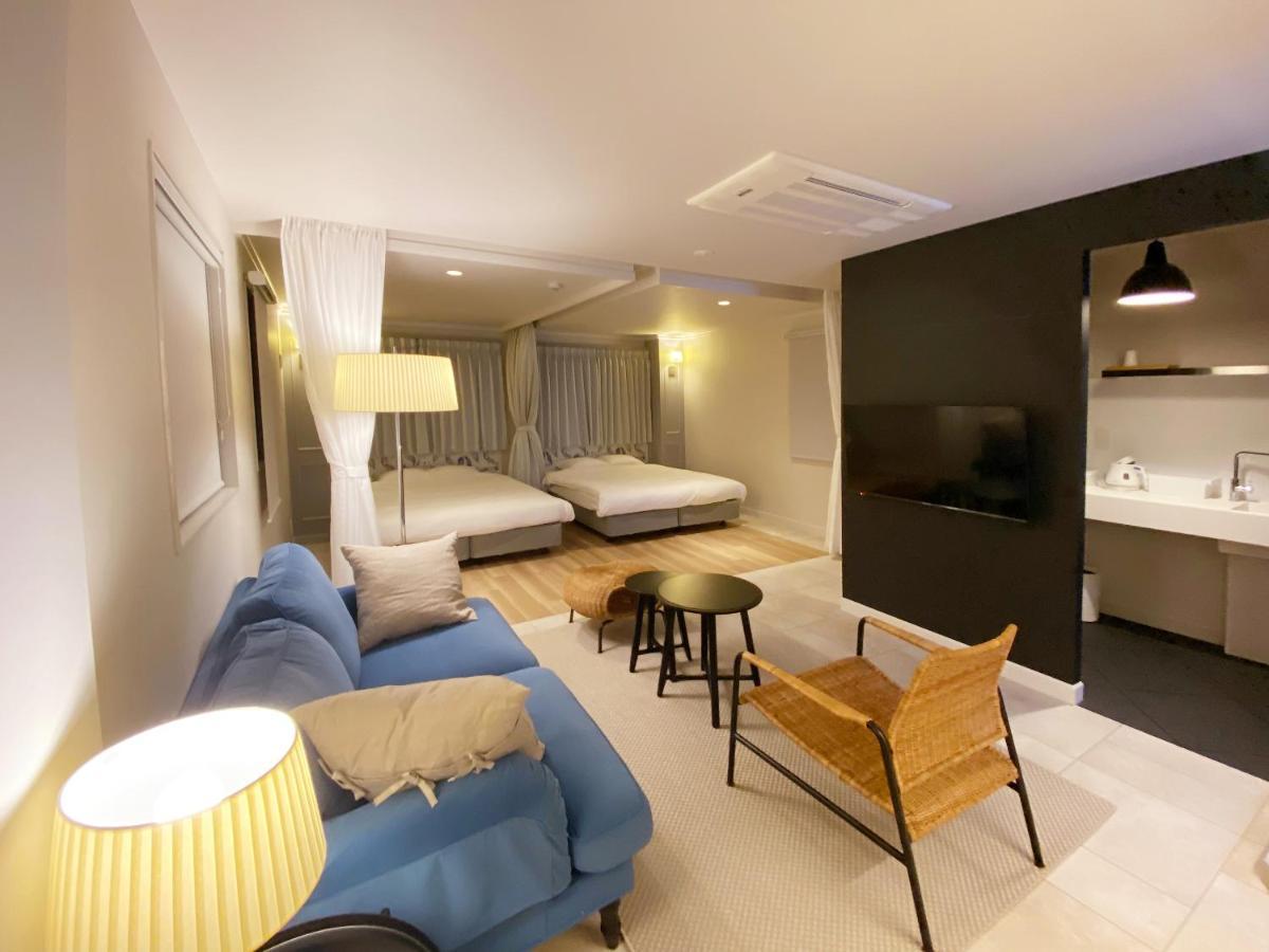 Precious Days Inn Фукуока Экстерьер фото